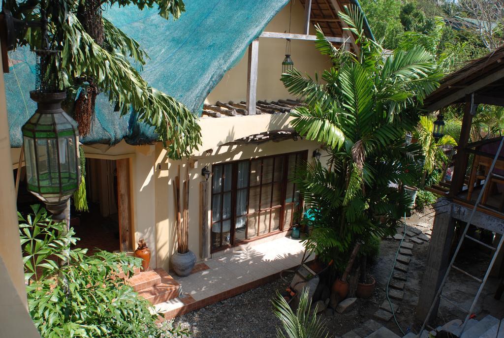 Casa Aviara Resort & Hotel Puerto Galera Ngoại thất bức ảnh